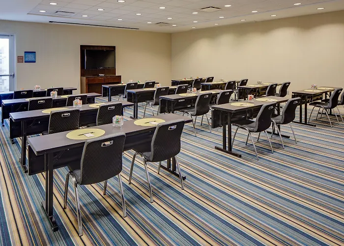 Aloft By Marriott Hotel 3*